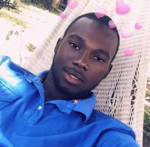 Meet your Posher, Moustapha